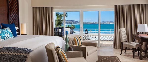Номер люкс Ocean Front One Bedroom Suite с одной спальней
